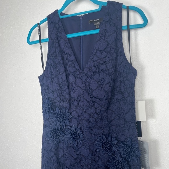 NWT Maggy London Navy Valentine Midi Dress with 3-d floral appliques Sz. 6 - Picture 5 of 13